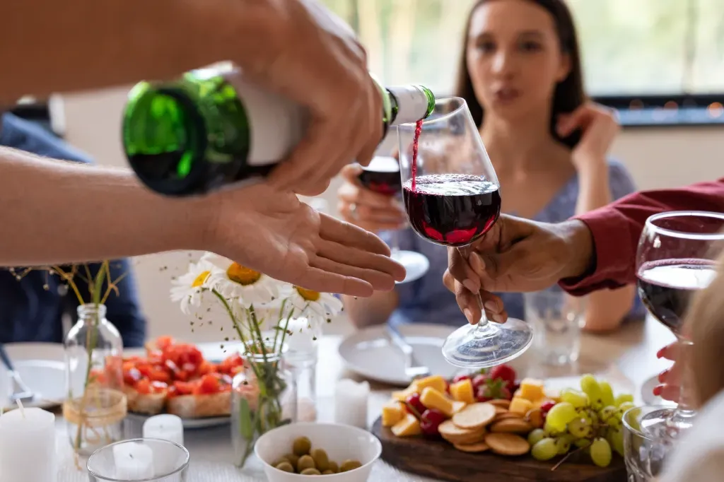 Jakie napoje najlepiej pasują do deserów